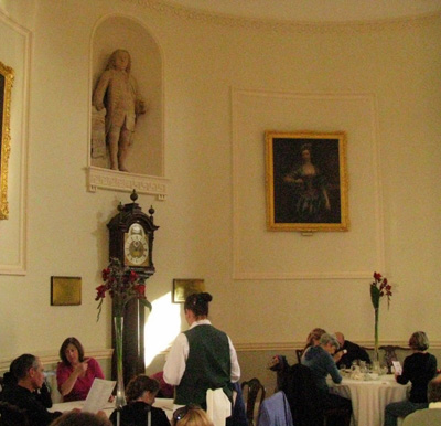 Pump Room Restaurant